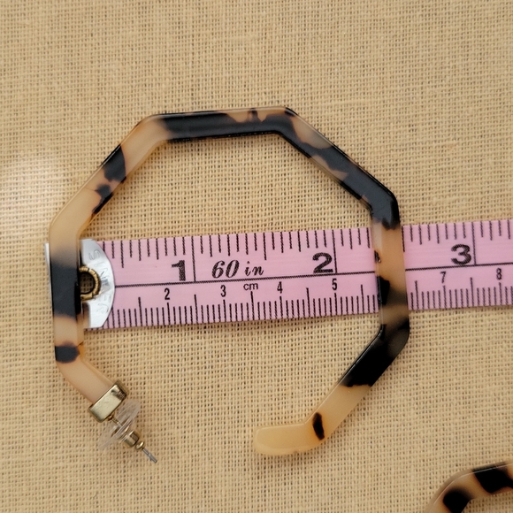 Tortoise Shell Octagon Hoop Earrings - Picture 3 of 5